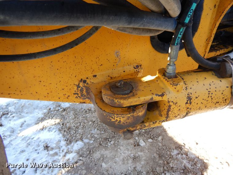 image for item DF8320 2000 John Deere 772CH  motor grader