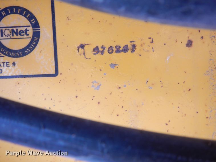 image for item DF8320 2000 John Deere 772CH  motor grader