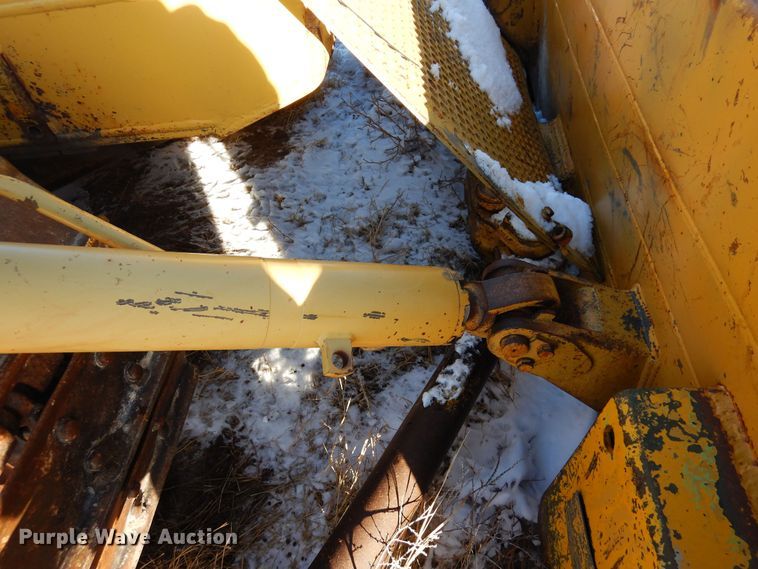 image for item DF8322 1988 Fiat-Allis 14C  dozer