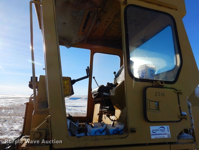 image for item DF8322 1988 Fiat-Allis 14C  dozer