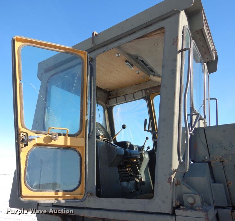 image for item DF8323 1988 Fiat-Allis 14C  dozer