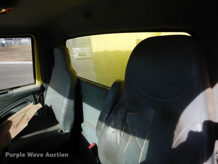 image for item DF8326 2007 International 7600  dump truck