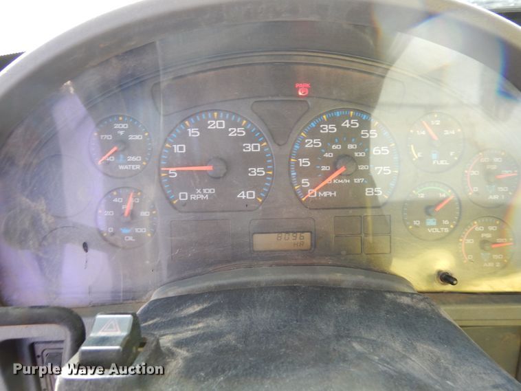 image for item DF8326 2007 International 7600  dump truck