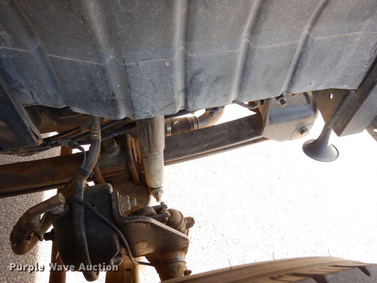 image for item DF8326 2007 International 7600  dump truck