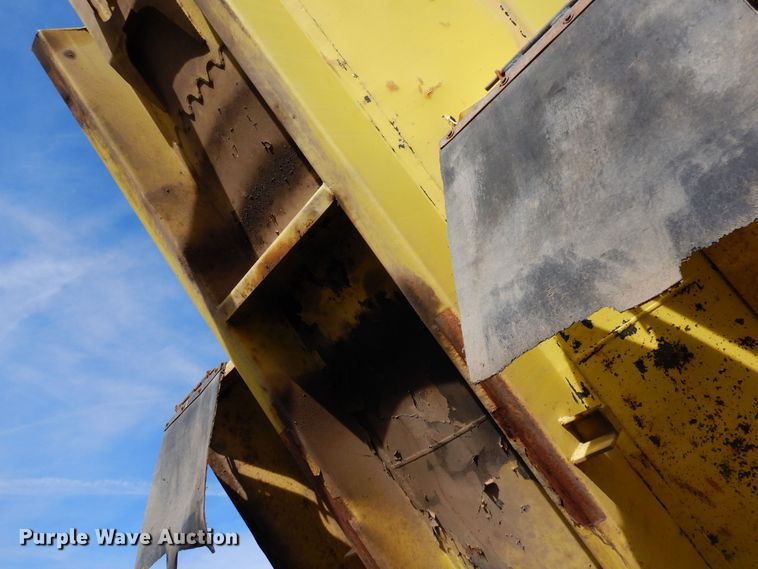 image for item DF8326 2007 International 7600  dump truck