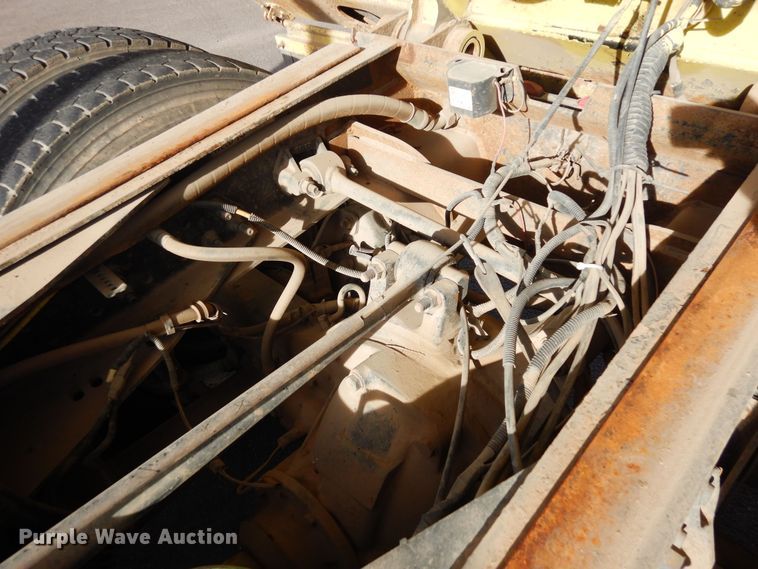 image for item DF8326 2007 International 7600  dump truck