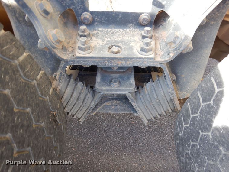 image for item DF8326 2007 International 7600  dump truck