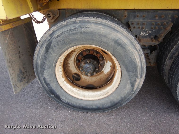 image for item DF8326 2007 International 7600  dump truck