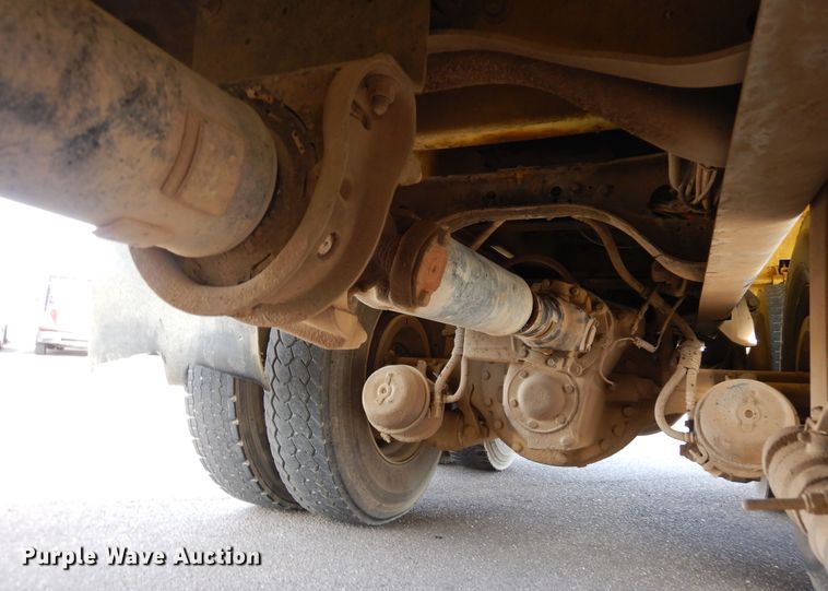 image for item DF8326 2007 International 7600  dump truck