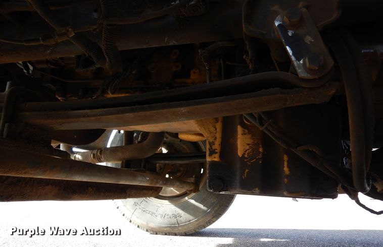 image for item DF8326 2007 International 7600  dump truck