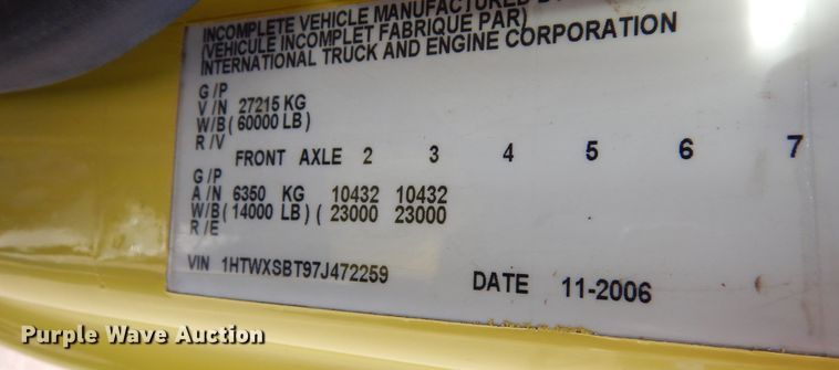 image for item DF8326 2007 International 7600  dump truck