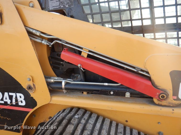 image for item DK2091 2007 Caterpillar 247B  tracked skid steer loader
