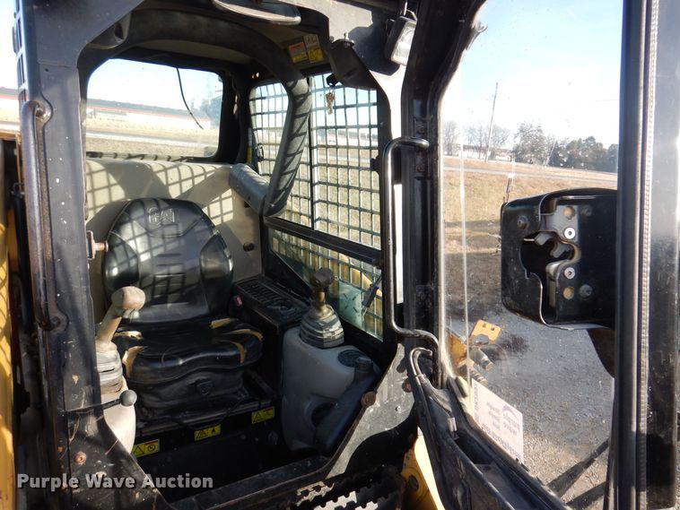 image for item DK2091 2007 Caterpillar 247B  tracked skid steer loader