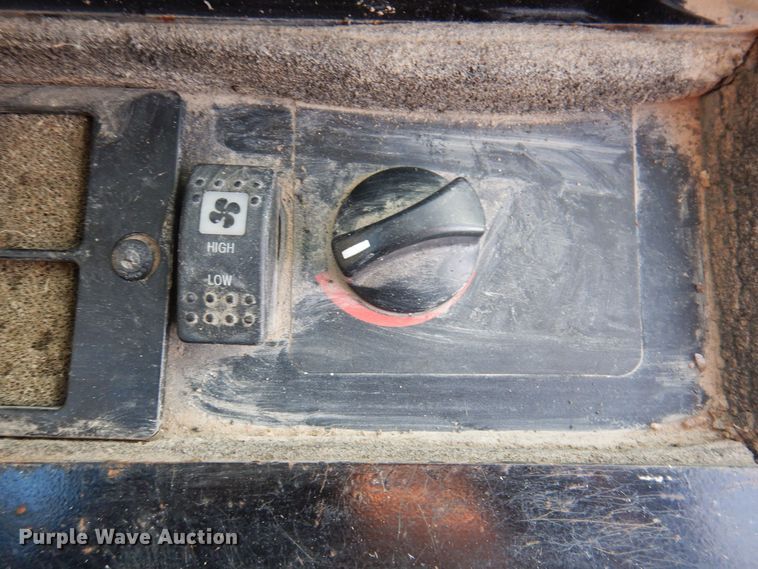 image for item DK2091 2007 Caterpillar 247B  tracked skid steer loader