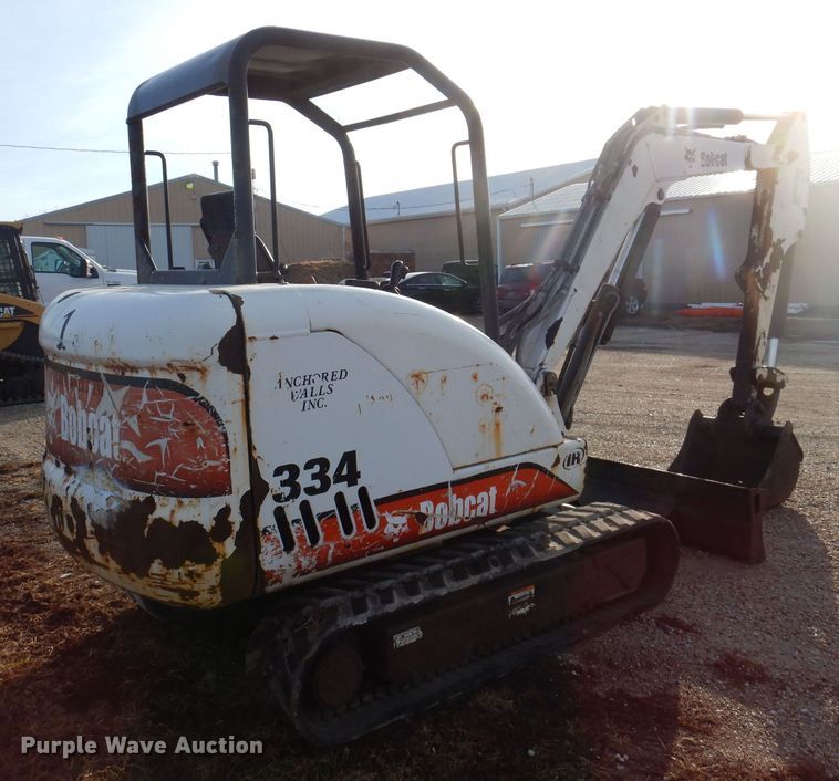 image for item DK2093 2004 Bobcat 334  mini excavator