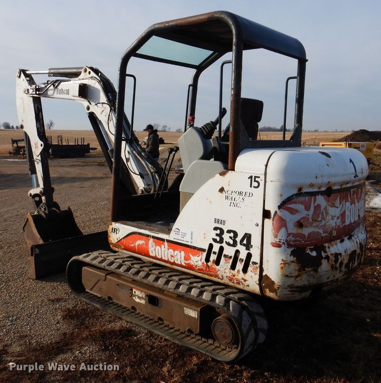 image for item DK2093 2004 Bobcat 334  mini excavator