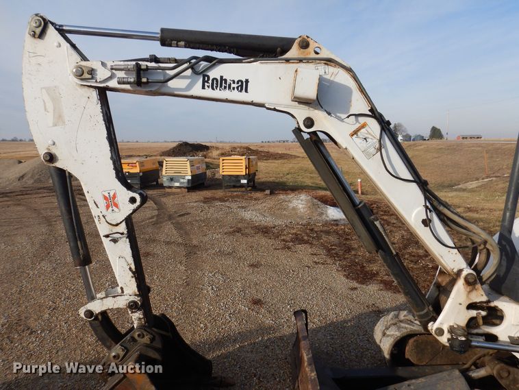 image for item DK2093 2004 Bobcat 334  mini excavator