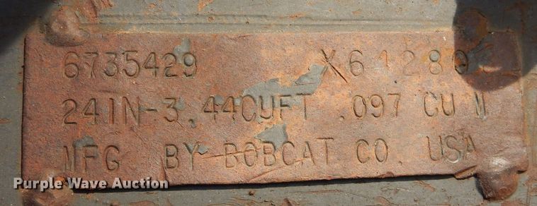 image for item DK2093 2004 Bobcat 334  mini excavator