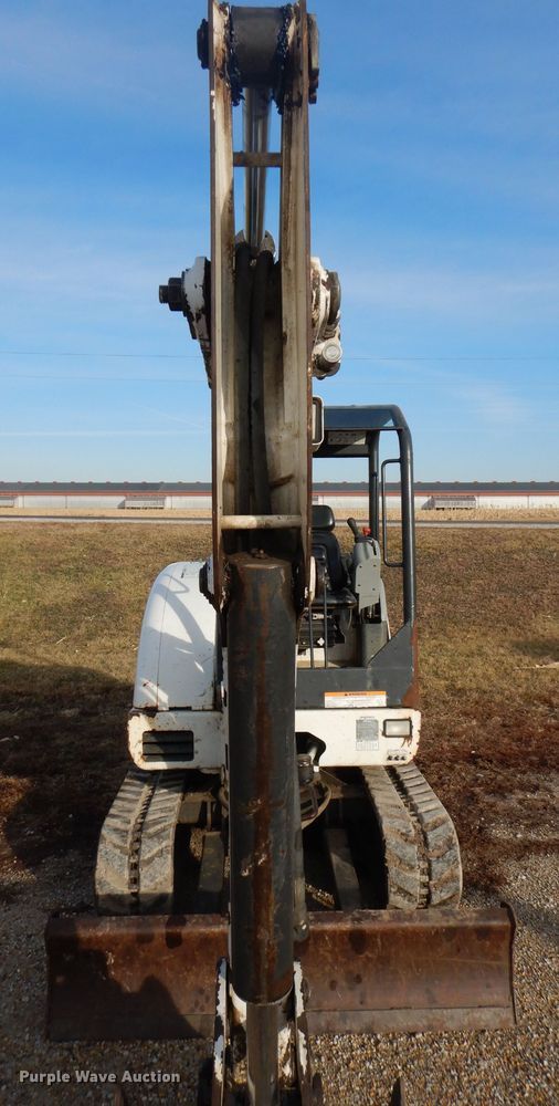 image for item DK2093 2004 Bobcat 334  mini excavator