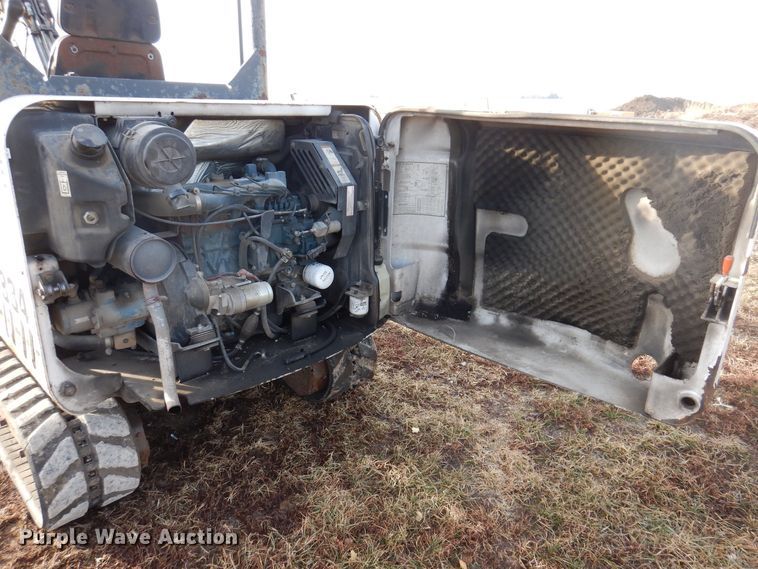 image for item DK2093 2004 Bobcat 334  mini excavator