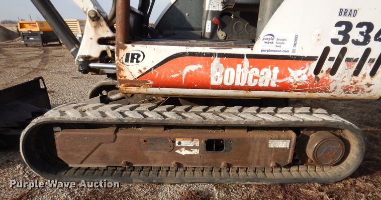 image for item DK2093 2004 Bobcat 334  mini excavator