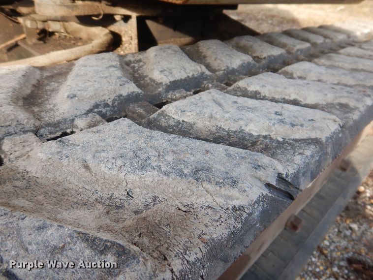 image for item DK2093 2004 Bobcat 334  mini excavator