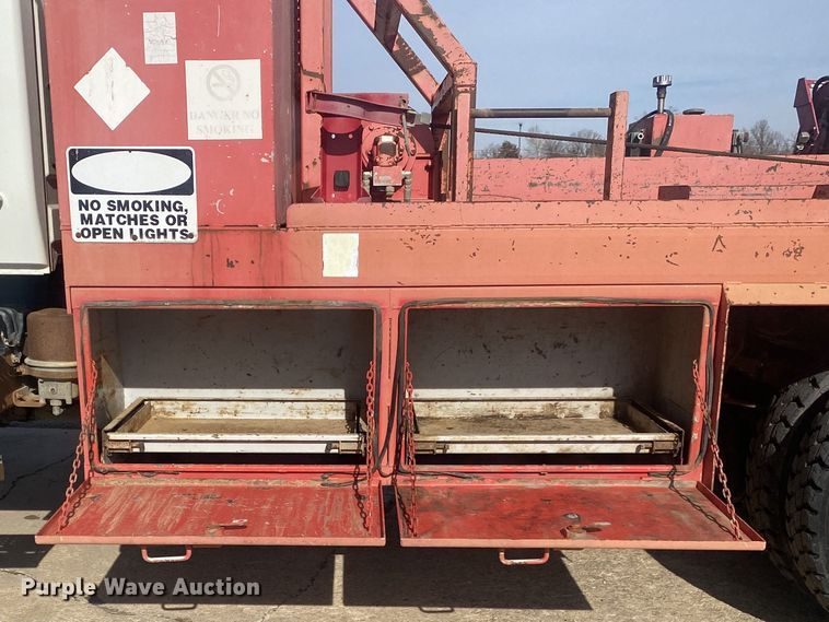 image for item DN8147 2010 International 7000  flatbed truck