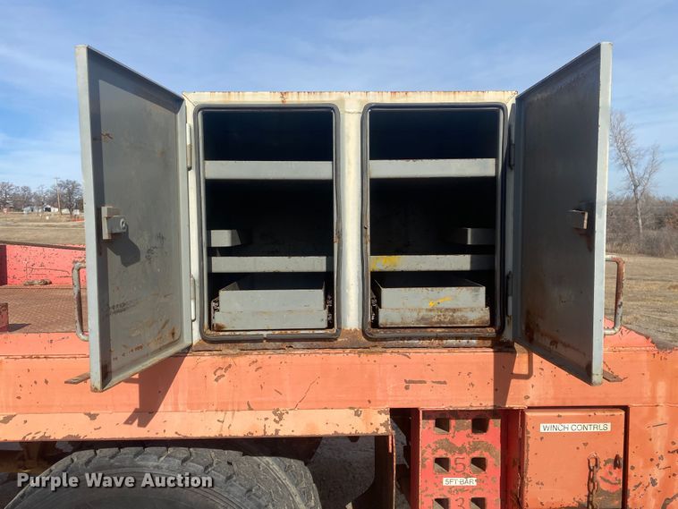 image for item DN8147 2010 International 7000  flatbed truck