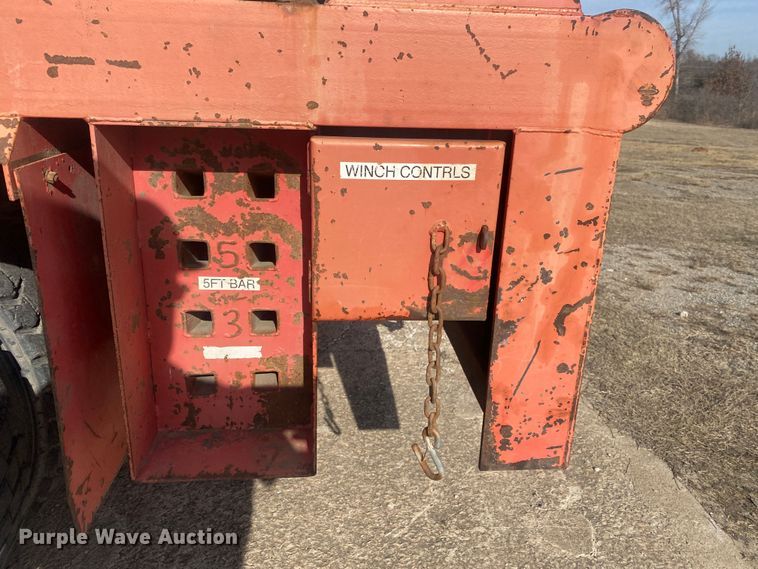 image for item DN8147 2010 International 7000  flatbed truck