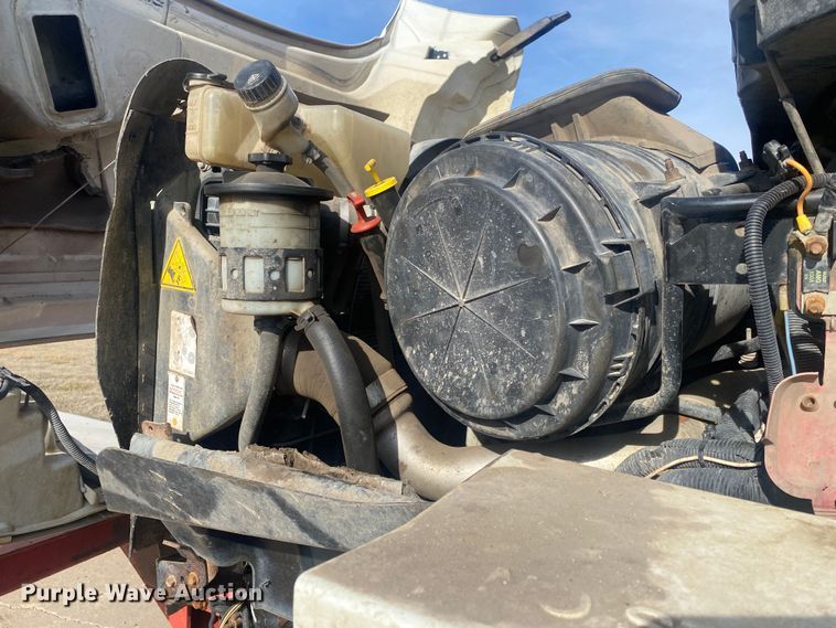 image for item DN8147 2010 International 7000  flatbed truck