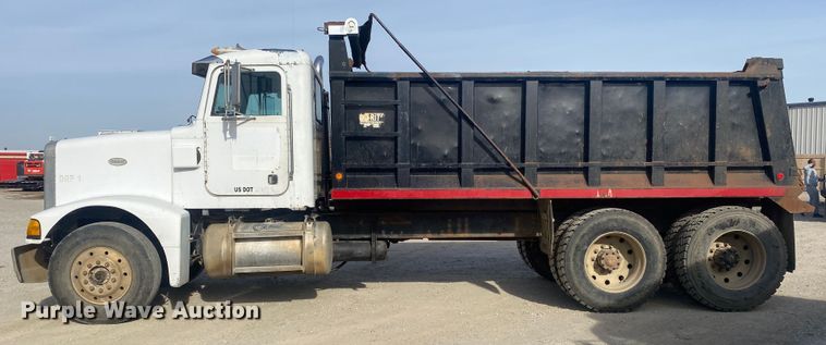 image for item DN8148 1990 Peterbilt 375  dump truck