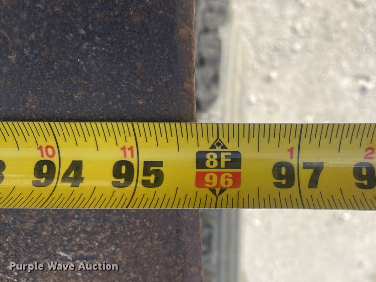 image for item DN8148 1990 Peterbilt 375  dump truck