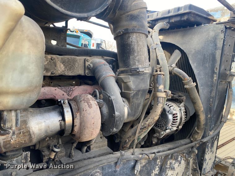 image for item DN8148 1990 Peterbilt 375  dump truck