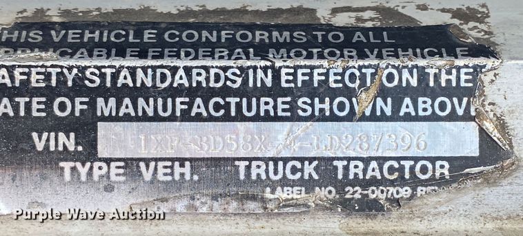 image for item DN8148 1990 Peterbilt 375  dump truck