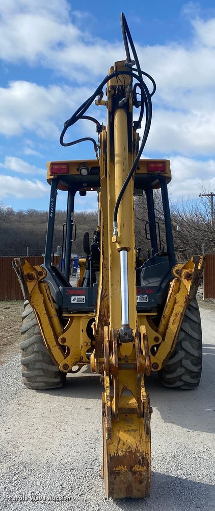 image for item DN8149 2006 John Deere 310G  backhoe