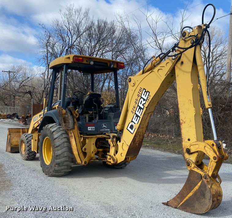 image for item DN8149 2006 John Deere 310G  backhoe
