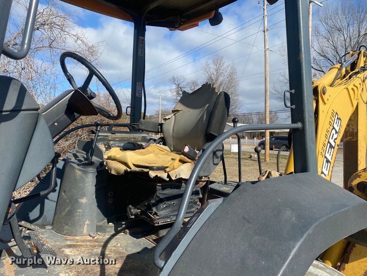 image for item DN8149 2006 John Deere 310G  backhoe