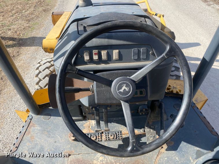 image for item DN8149 2006 John Deere 310G  backhoe
