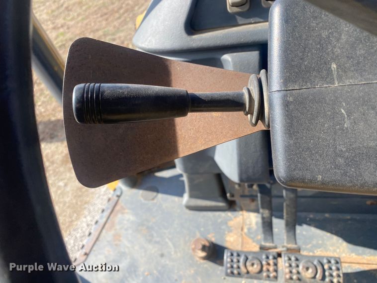 image for item DN8149 2006 John Deere 310G  backhoe