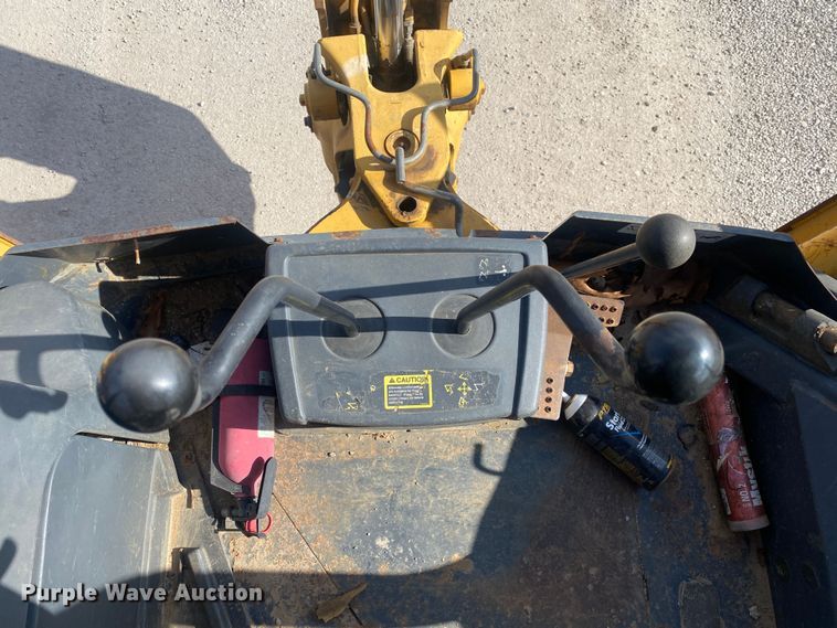 image for item DN8149 2006 John Deere 310G  backhoe