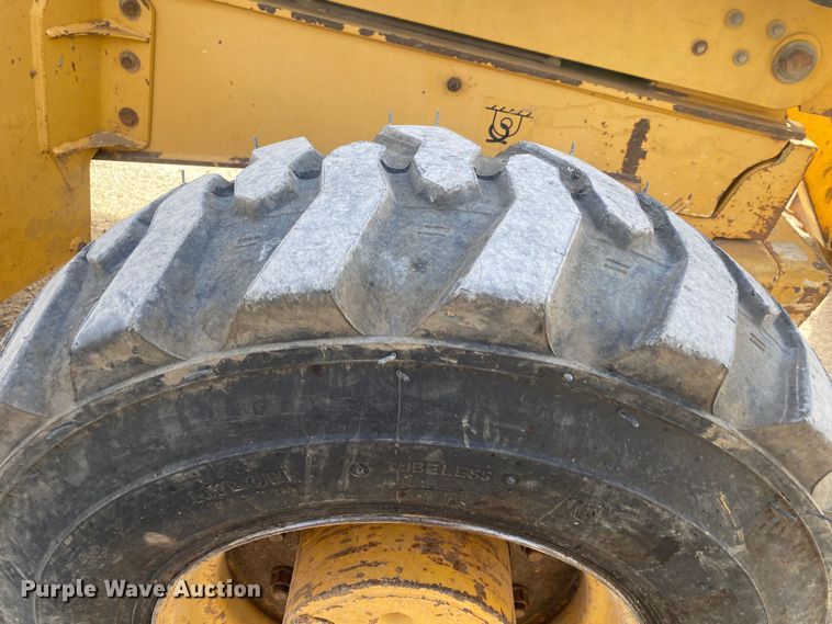 image for item DN8149 2006 John Deere 310G  backhoe