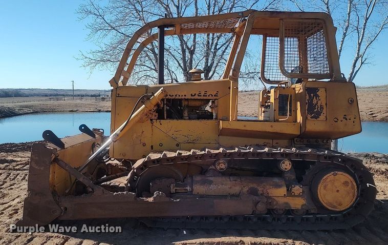 image for item DO3697 1979 John Deere 850E  dozer