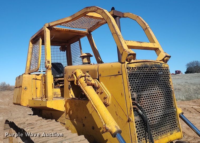 image for item DO3697 1979 John Deere 850E  dozer