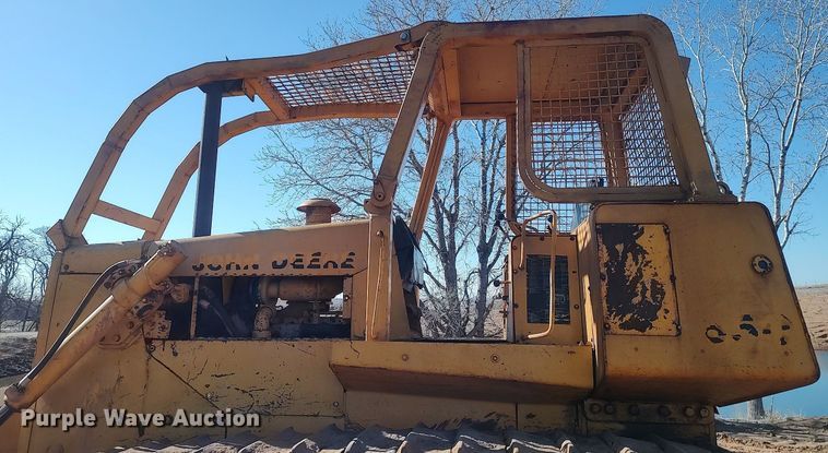 image for item DO3697 1979 John Deere 850E  dozer