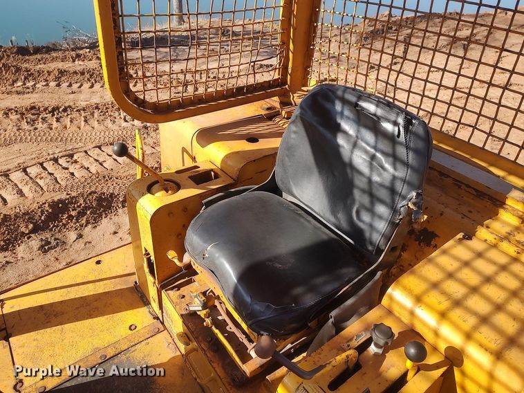 image for item DO3697 1979 John Deere 850E  dozer