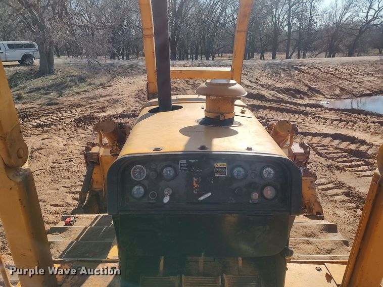 image for item DO3697 1979 John Deere 850E  dozer