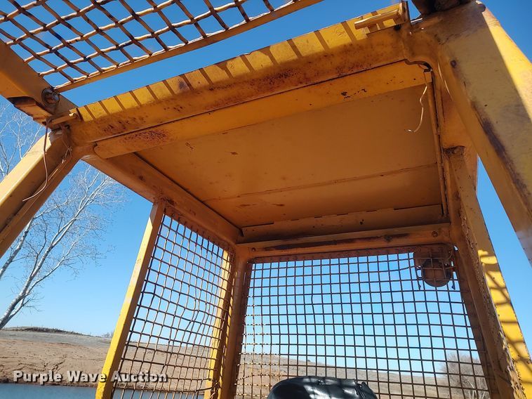 image for item DO3697 1979 John Deere 850E  dozer