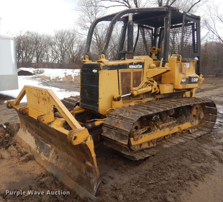 image for item DO3699 1982 Komatsu D31P-17  dozer