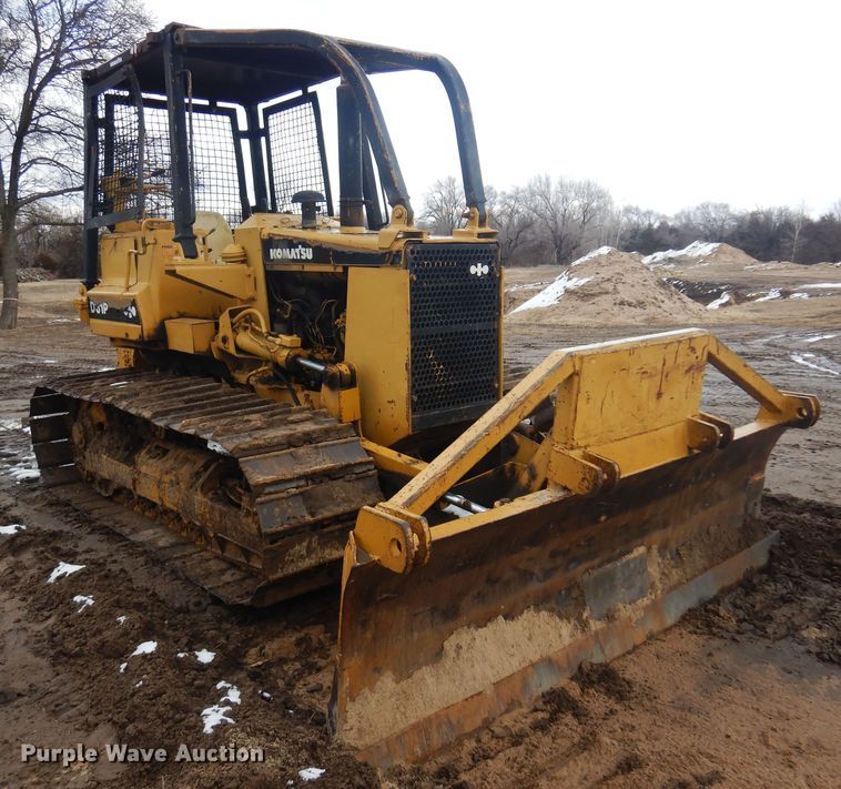 image for item DO3699 1982 Komatsu D31P-17  dozer