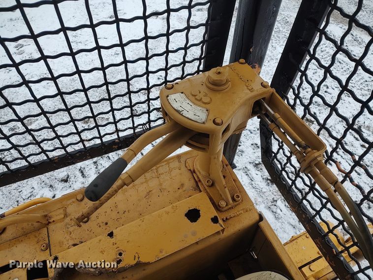 image for item DO3699 1982 Komatsu D31P-17  dozer